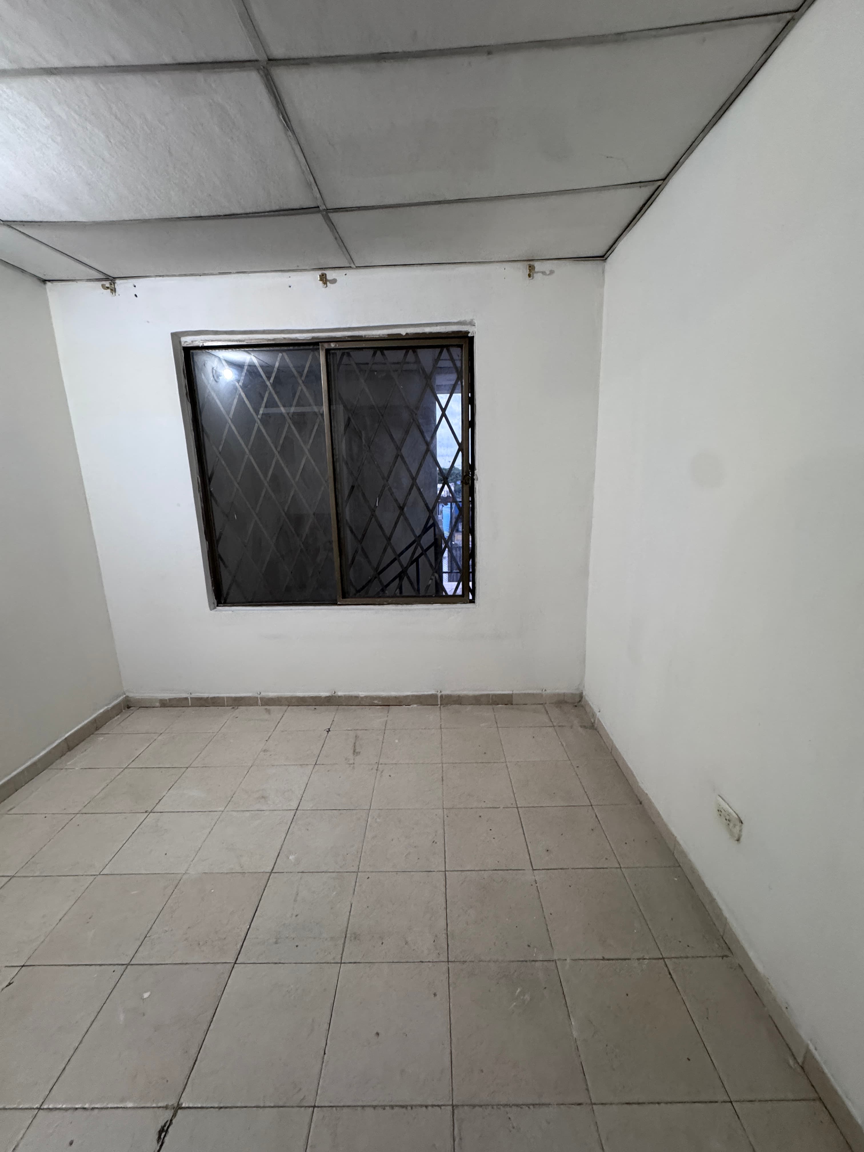 APARTAESTUDIO EN BELARCAZAR 201